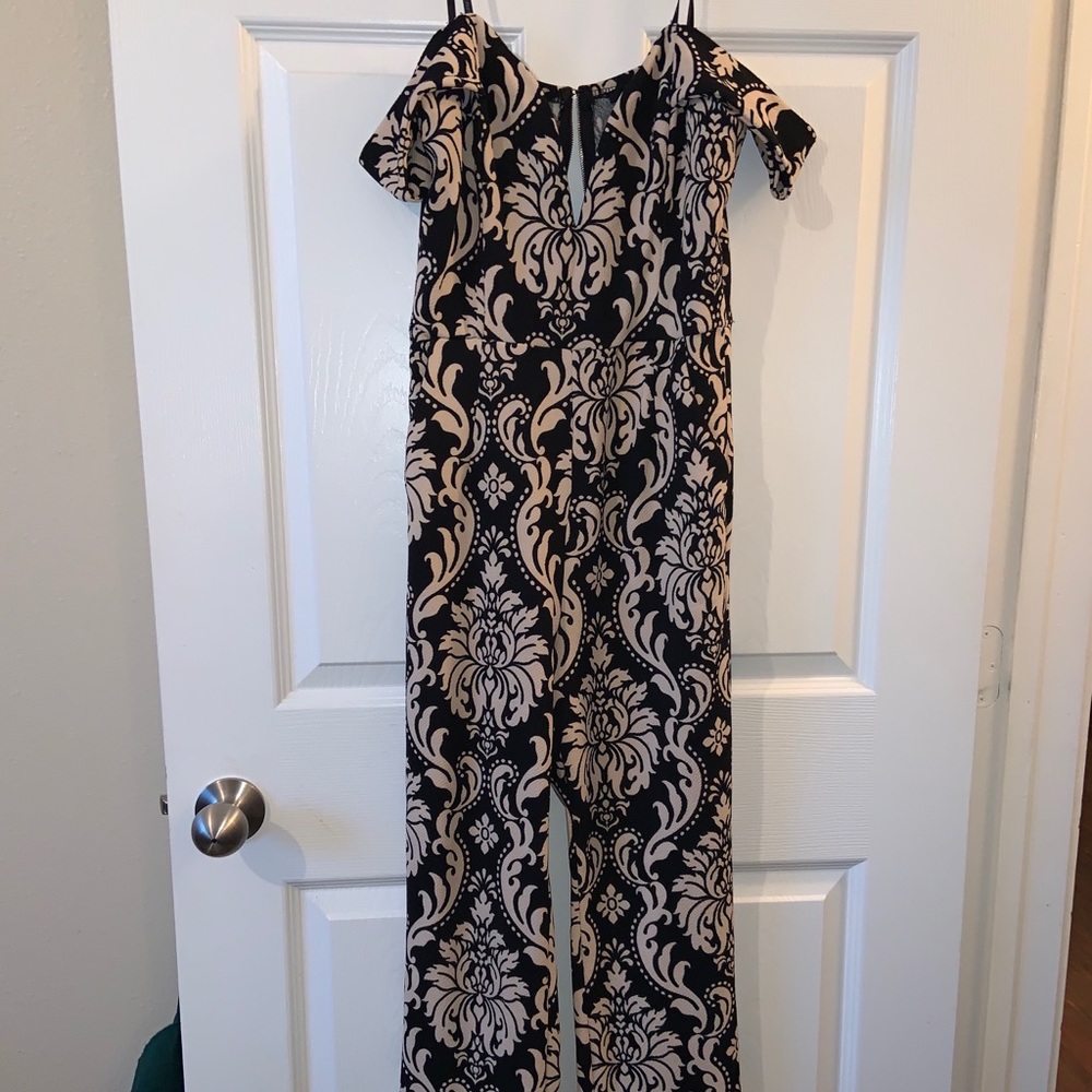 Off shoulder- V neck - Jumpsuit (all in one )